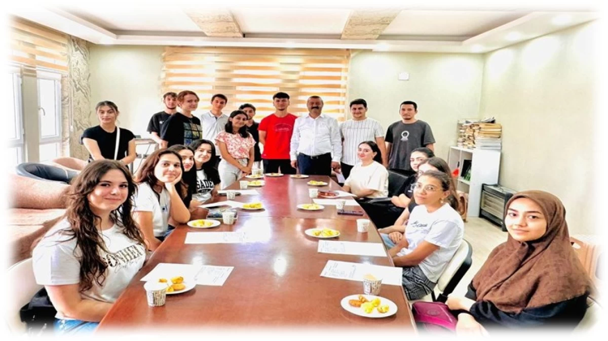 Yarbaşı Belediyesi’nden Üniversite Öğrencilerine Destek: "İlk Harçlık Bizden''